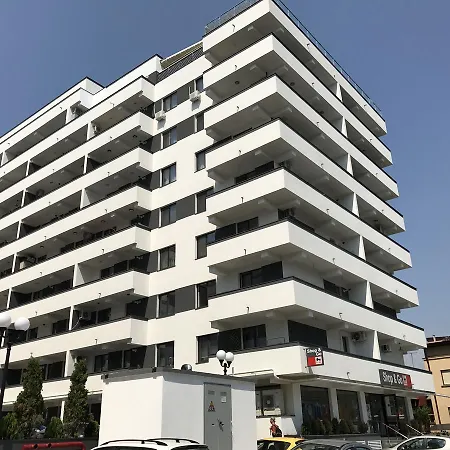 Апартаменти Carol City Park *