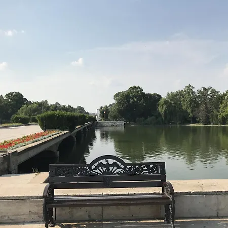 Carol City Park * ブカレスト